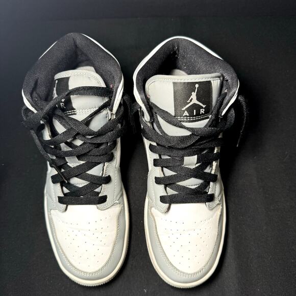 Nike Air Jordan 1 Mid GS Light Smoke Grey Men's Shoes - Size 5.5 - Picture 4 of 8